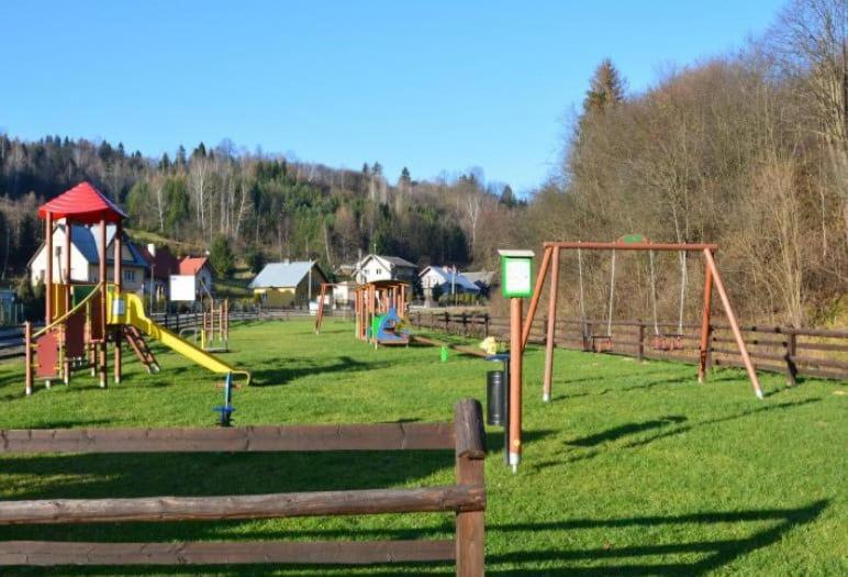Pokoje Goscinne U Faronow Muszyna Exterior foto