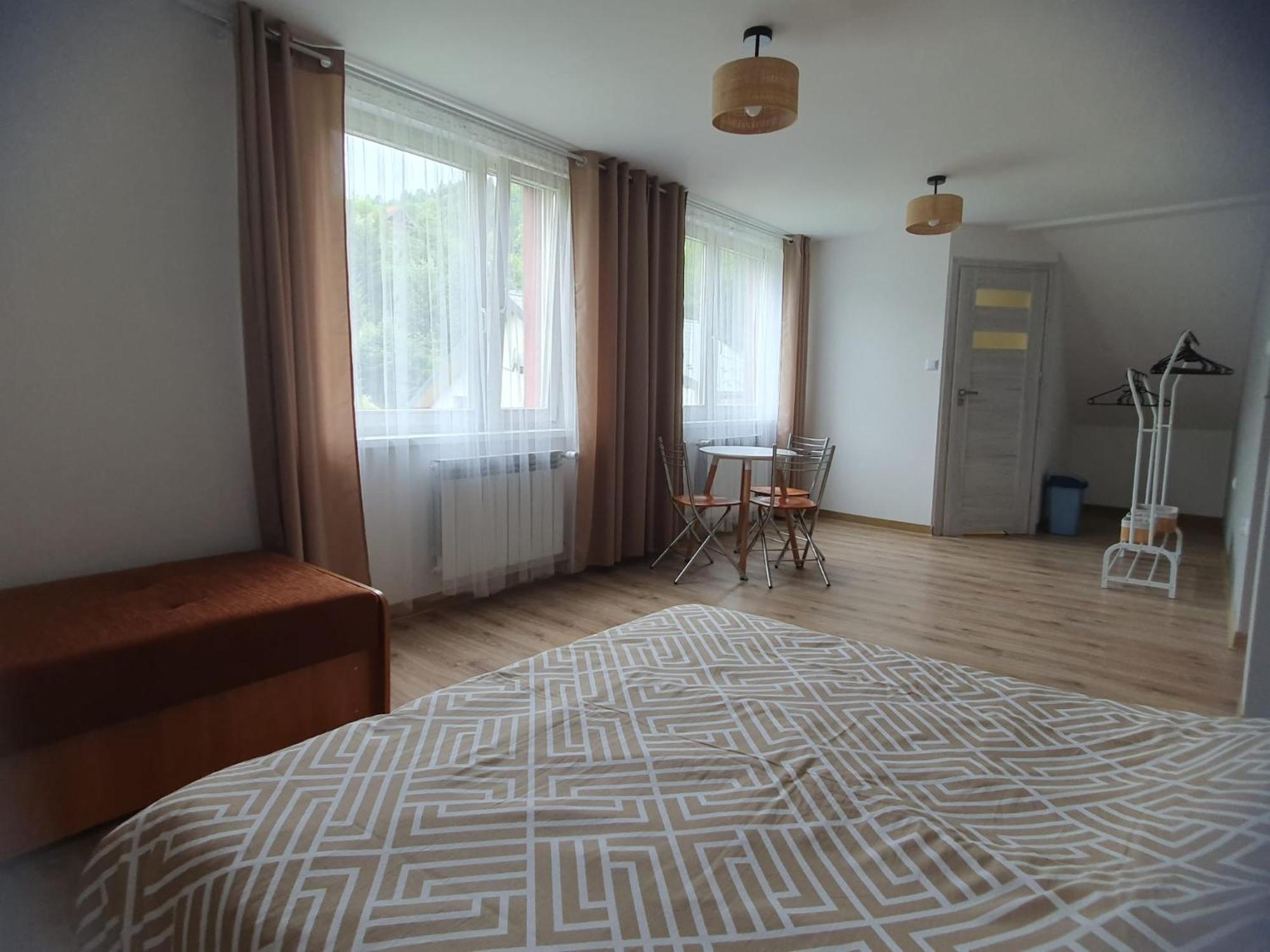 Pokoje Goscinne U Faronow Muszyna Exterior foto